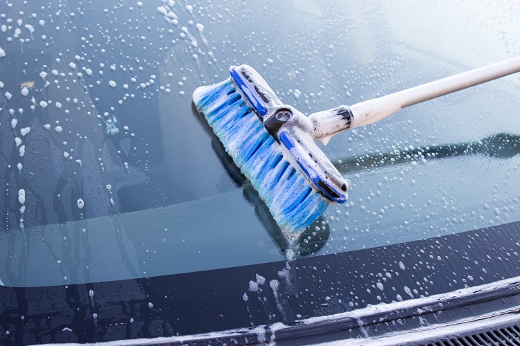 Crystal Clear: Tips and Techniques for a Spotless Windshield